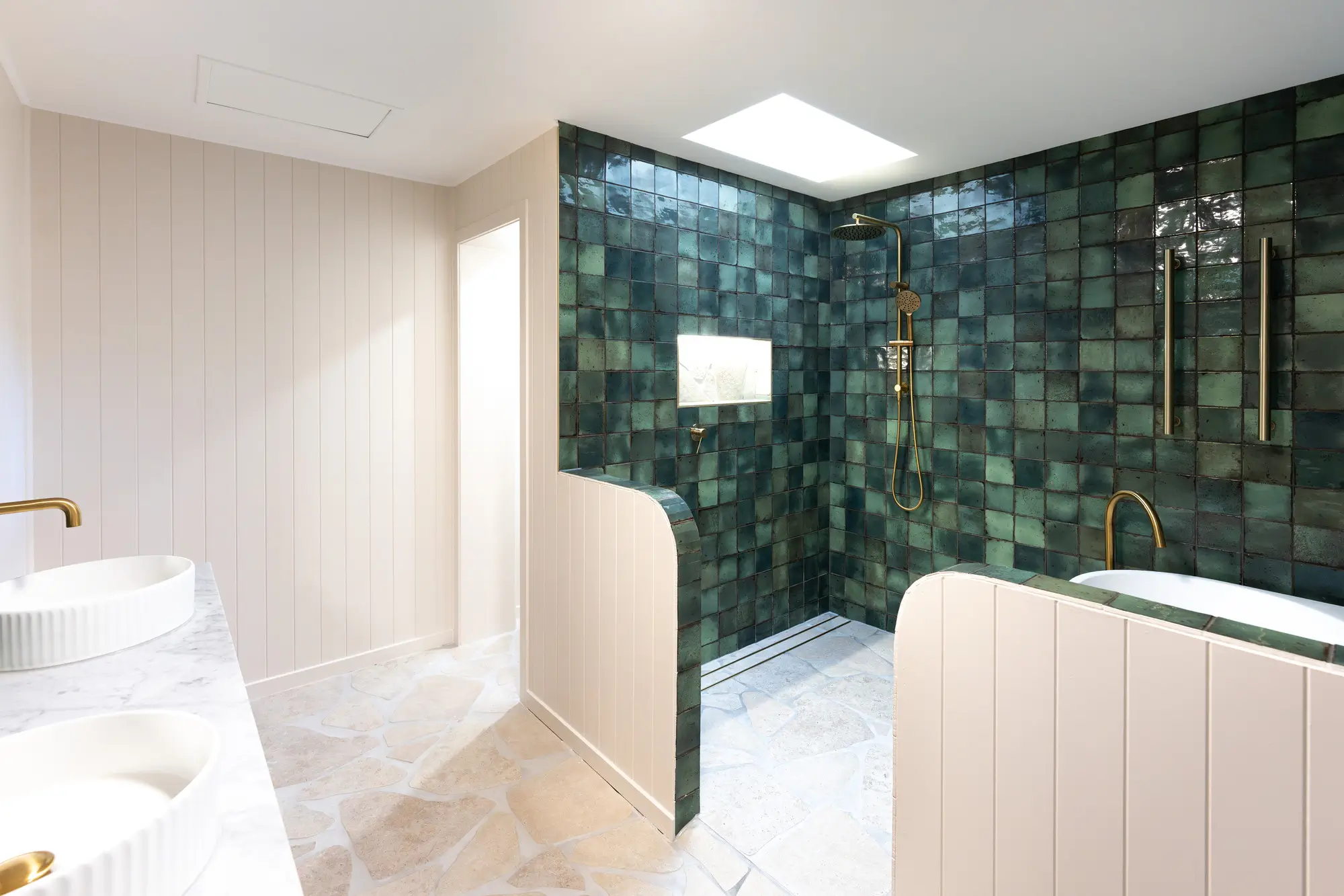 Full-service bathroom renovation in Brisbane