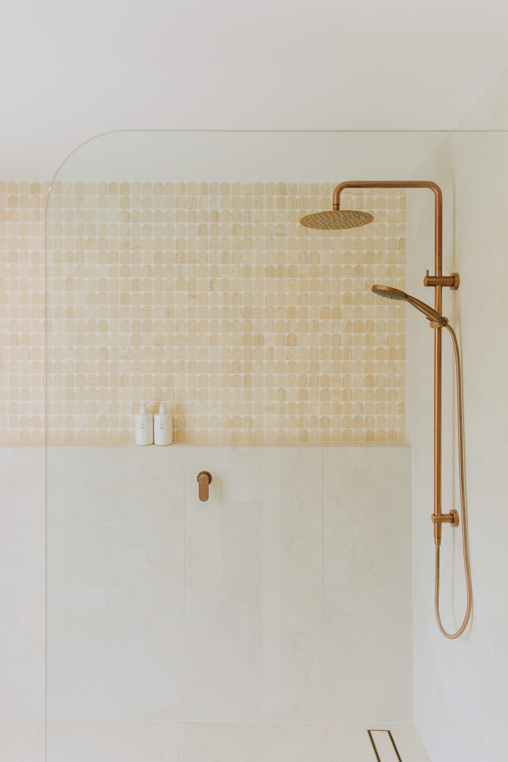 Frameless Shower Screen